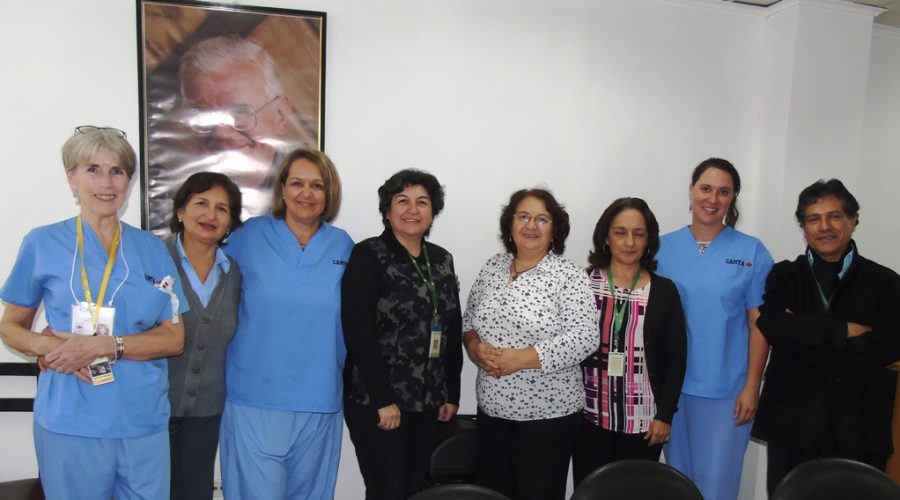 La embajadora de Canadá, Marianick Tremblay, visitó el Hospital Padre Carollo al finalizar al primera semana de la Brigada Médica organizada por Fundación Tierra Nueva y CAMTA.